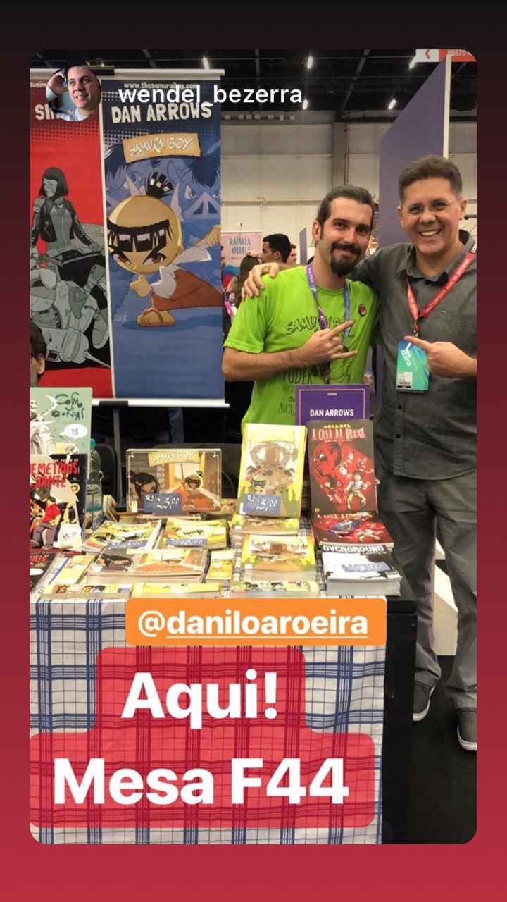 Dan Arrows e Wendel Bezerra durante o lançamento do livro Trocadilhos DB na CCXP 2018